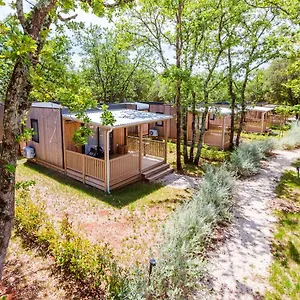 https://casapini-mobile-home-solaris-fkk-3.in-istria.net